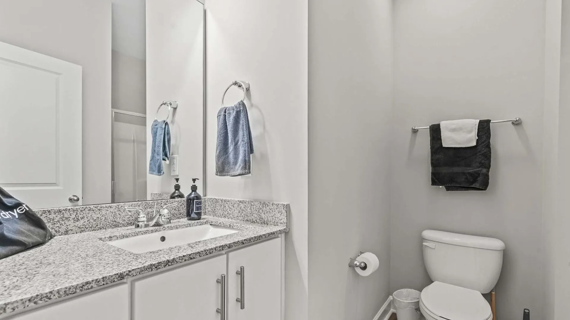 Upscale King 3Br Townhouse In Pineville Charlotte Holiday home